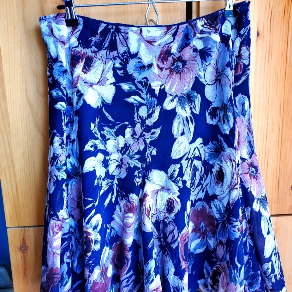 Emanuel Ungaro Silk Blend Purple Floral Gored Skirt size 6